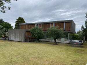 Villa Tannay Geneva Elvetia curatare prin hidrosablare fatade, terase, scari, lemn, beton