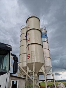 Curatare rezervor beton sablare indepartare rugina vopsea