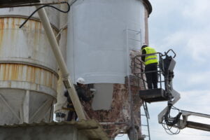 Curatare rezervor beton sablare indepartare rugina vopsea