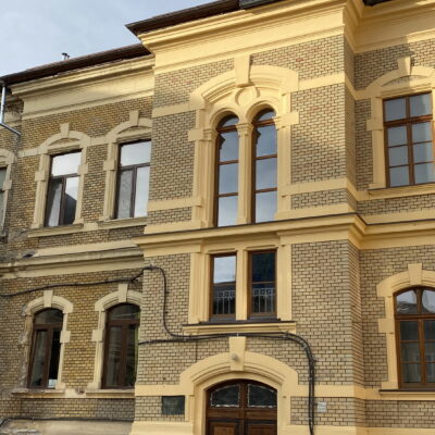 Curatare fatada caramida prin sablare abraziva cu nisip la cladirea Fiziologie UMF Cluj Curatare fatada caramida prin sablare abraziva cu nisip la cladirea Fiziologie UMF Cluj