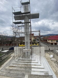 Curatare monument istoric prin sablare abraziva cu nisip pentru indepartare licheni, muschi, mucegai